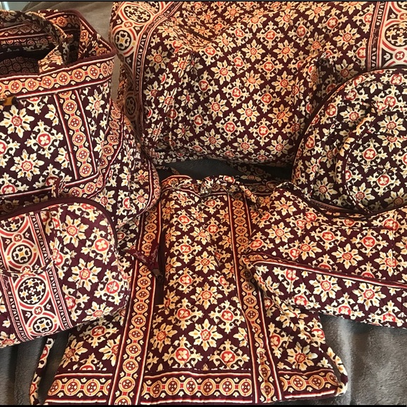 Vera Bradley Handbags - Huge Travel Lot of Vera Bradley Medallion duffel
